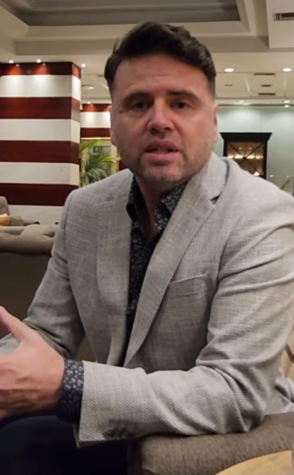 Μήνυμα Σαραφίδη προς τους νέους: ” Μην αφήνεις να σε απαξιώνουν λόγω της ηλικίας σου” (ΒΙΝΤΕΟ)