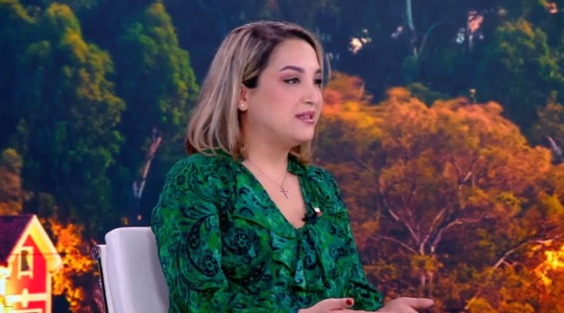 Συγκλονιστική δήλωση από Ιρανή που ζει στην Ελλάδα: “Είμαι χαρούμενη που σκότωσαν τον Χαμενεΐ” (ΒΙΝΤΕΟ)