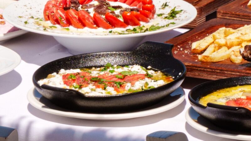 Προβατίνα: Έτσι στρώνεται η όρεξη!