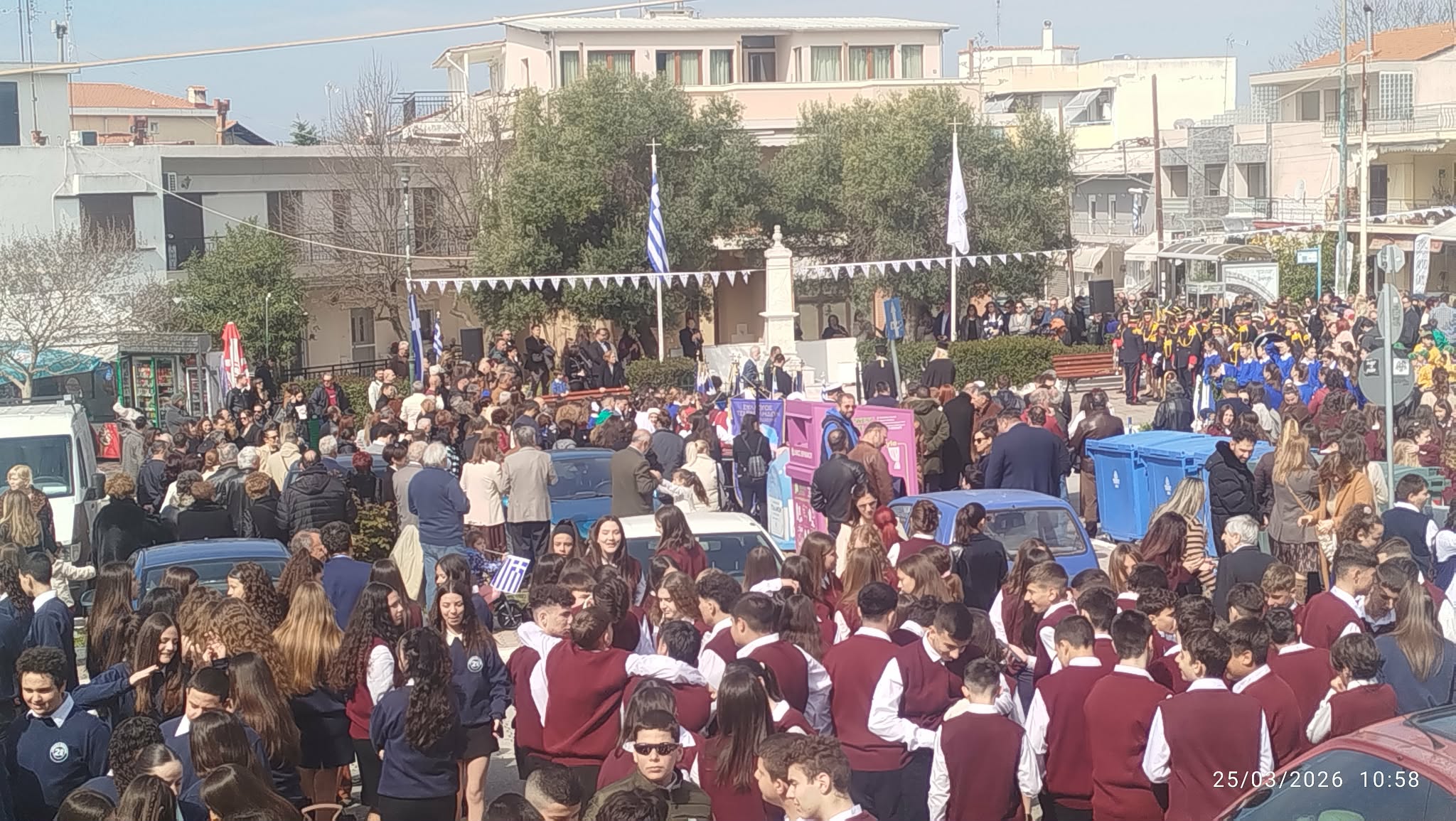 Οι εορταστικές εκδηλώσεις στη Μηχανιώνα (ΦΩΤΟΡΕΠΟΤΑΖ+2 ΒΙΝΤΕΟ)
