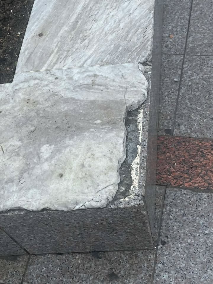 Περαία: Προβληματισμός για την εικόνα της πλατείας Ελευθερίας (ΦΩΤΟΡΕΠΟΡΤΑΖ)