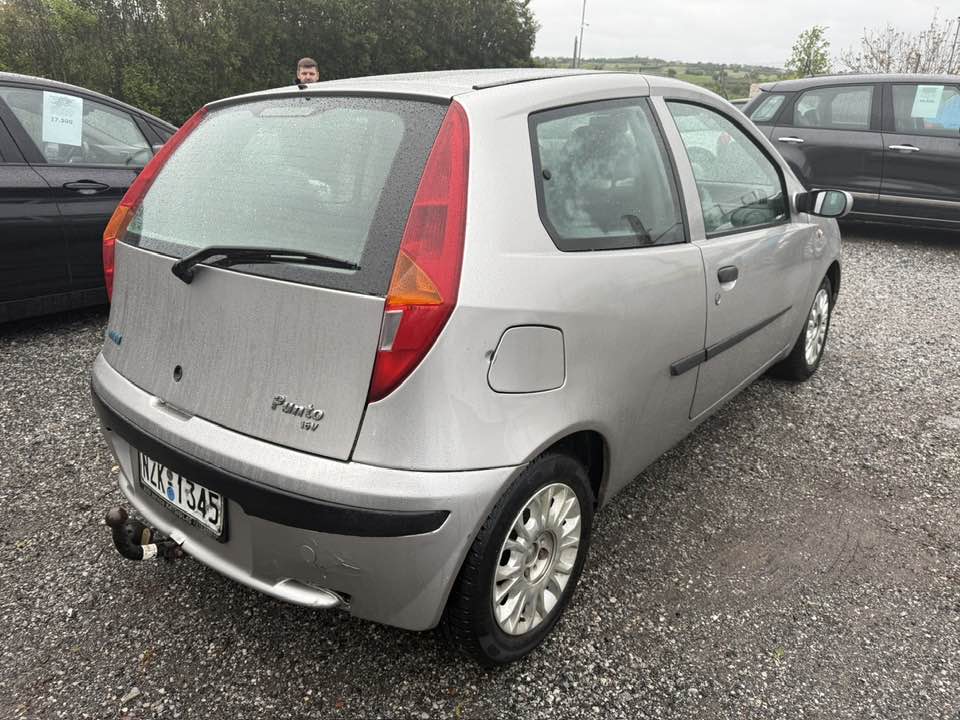ΤΕΚΕΛΙΩΤΗΣ-ΕΥΚΑΙΡΙΑ: FIAT PUNTO μόνο 1800 ευρώ!