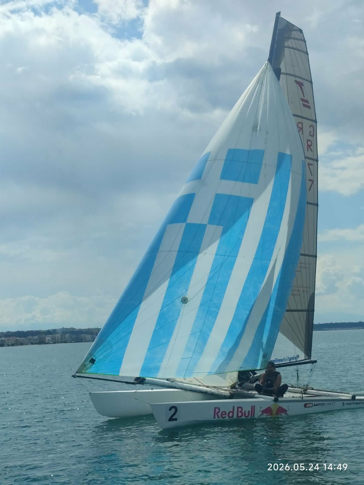 ΤΩΡΑ: Αρμενίζουν στη θάλασσα της Περαίας τα σκάφη του Πανελλήνιου Πρωταθλήματος Tornado-Catamaran (ΦΩΤΟΡΕΠΟΡΤΑΖ)