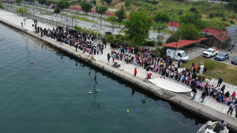 Πολύς κόσμος στο λιμάνι της Μηχανιώνας για την άσκηση αντιρρύπανσης (ΦΩΤΟΡΕΠΟΡΤΑΖ)