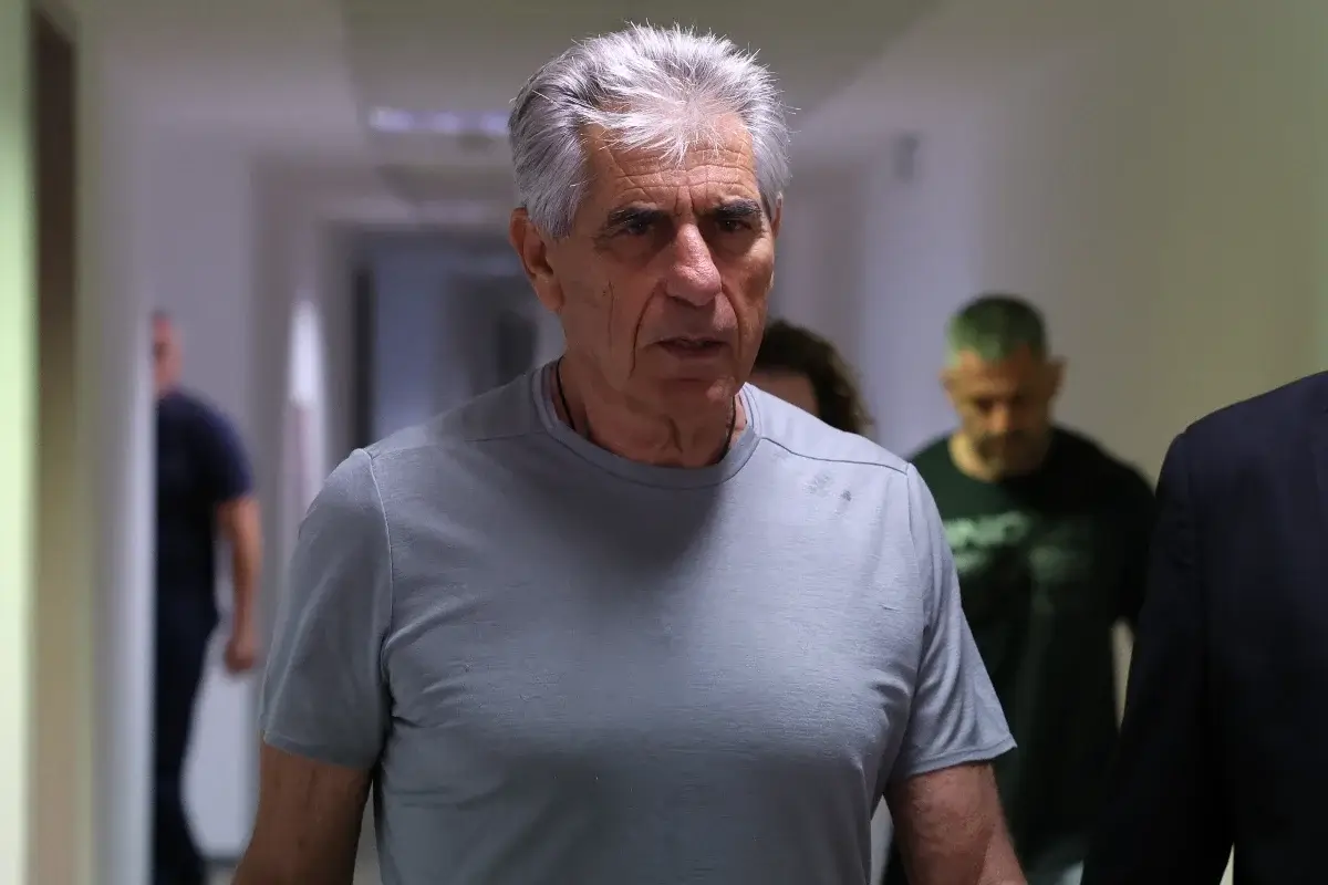 Ο Αγγελος Αναστασιάδης, η μοναξιά στο σπίτι των 500 τετραγωνικών στους Ν. Επιβάτες και ο ΠΑΟΚ (ΒΙΝΤΕΟ)