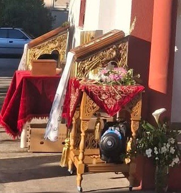 Συγκίνηση στους Ν. Επιβάτες για το λείψανο του Αγίου Ευθυμίου