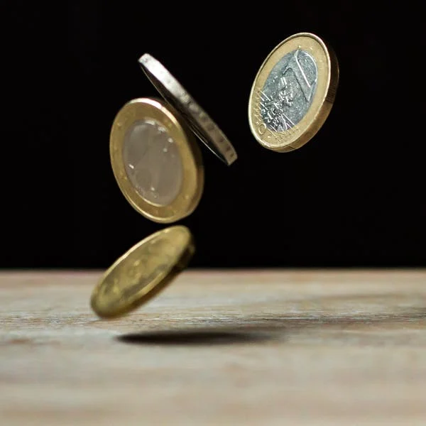 Καμία περικοπή στις συντάξεις χηρείας διαμηνύει το υπουργείο Εργασίας