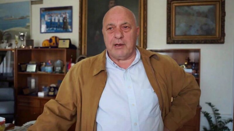 Ξέσπασμα Μπέου: “Ρε δεν ντρέπεστε; Οι Καπουτζίδες και οι Ακύλες είναι πρότυπα για την κοινωνία;” (ΒΙΝΤΕΟ)