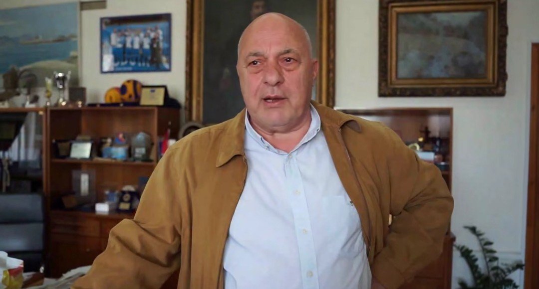 Ξέσπασμα Μπέου: “Ρε δεν ντρέπεστε; Οι Καπουτζίδες και οι Ακύλες είναι πρότυπα για την κοινωνία;” (ΒΙΝΤΕΟ)