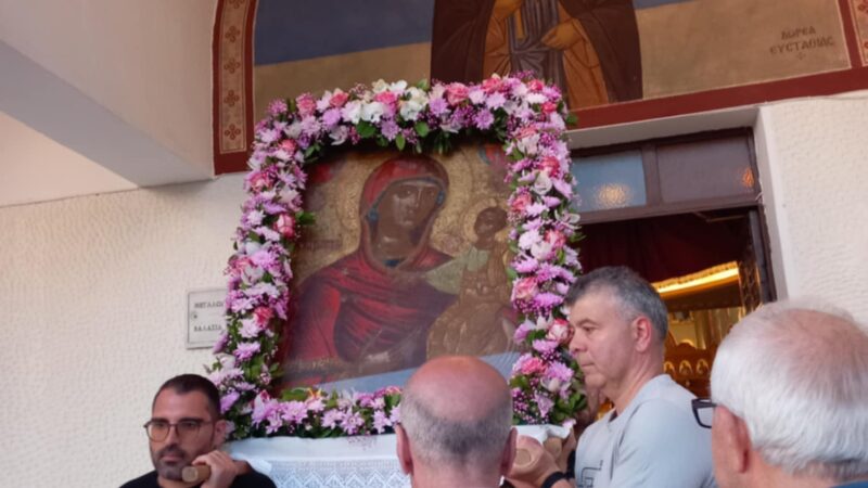 Η Παναγιά Ηλιόκαλη φωτίζει τους Ν. Επιβάτες (ΦΩΤΟΡΕΠΟΡΤΑΖ)