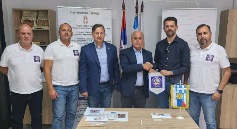 Σύσφιξη σχέσεων με Φεστερίδη στη Σερβία