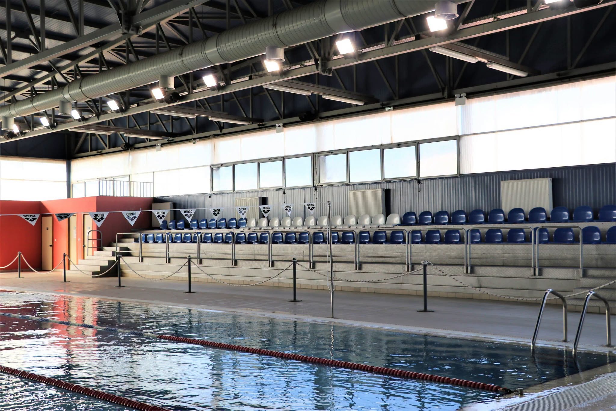 ΚΑΠΠΑ: Κλειστό το κολυμβητήριο λόγω της φωτιάς-Δεν έχει ρεύμα, δεν λειτουργούν αντλίες-δοσομετρητές