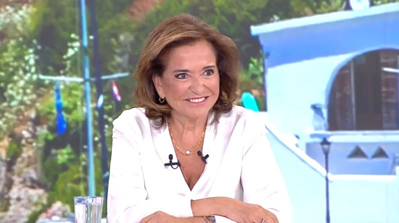 Ντόρα Μπακογάννη για όλα: ” Σκότωσαν τη μάνα μιας κοπέλας που έκανε φιλανθρωπίες” (ΒΙΝΤΕΟ)