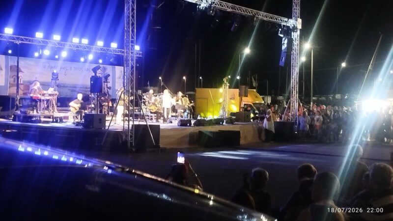 Υπέροχη Γιώτα Νέγκα στη Μηχανιώνα: “Στα χρόνια της υπομονής…” (ΒΙΝΤΕΟ)