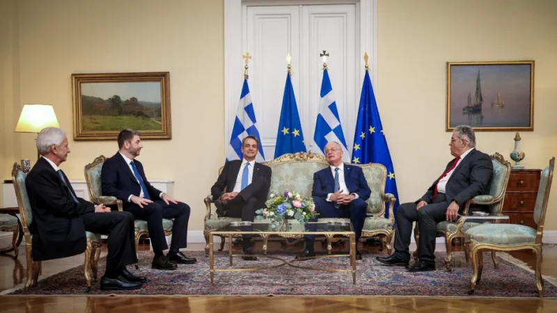 Η δεξίωση για την αποκατάσταση της Δημοκρατίας