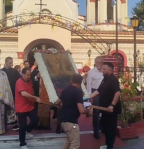 Ανω Περαία: Η περιφορά της Ιεράς Εικόνας στη Μεταμόρφωση του Σωτήρος (ΒΙΝΤΕΟ)
