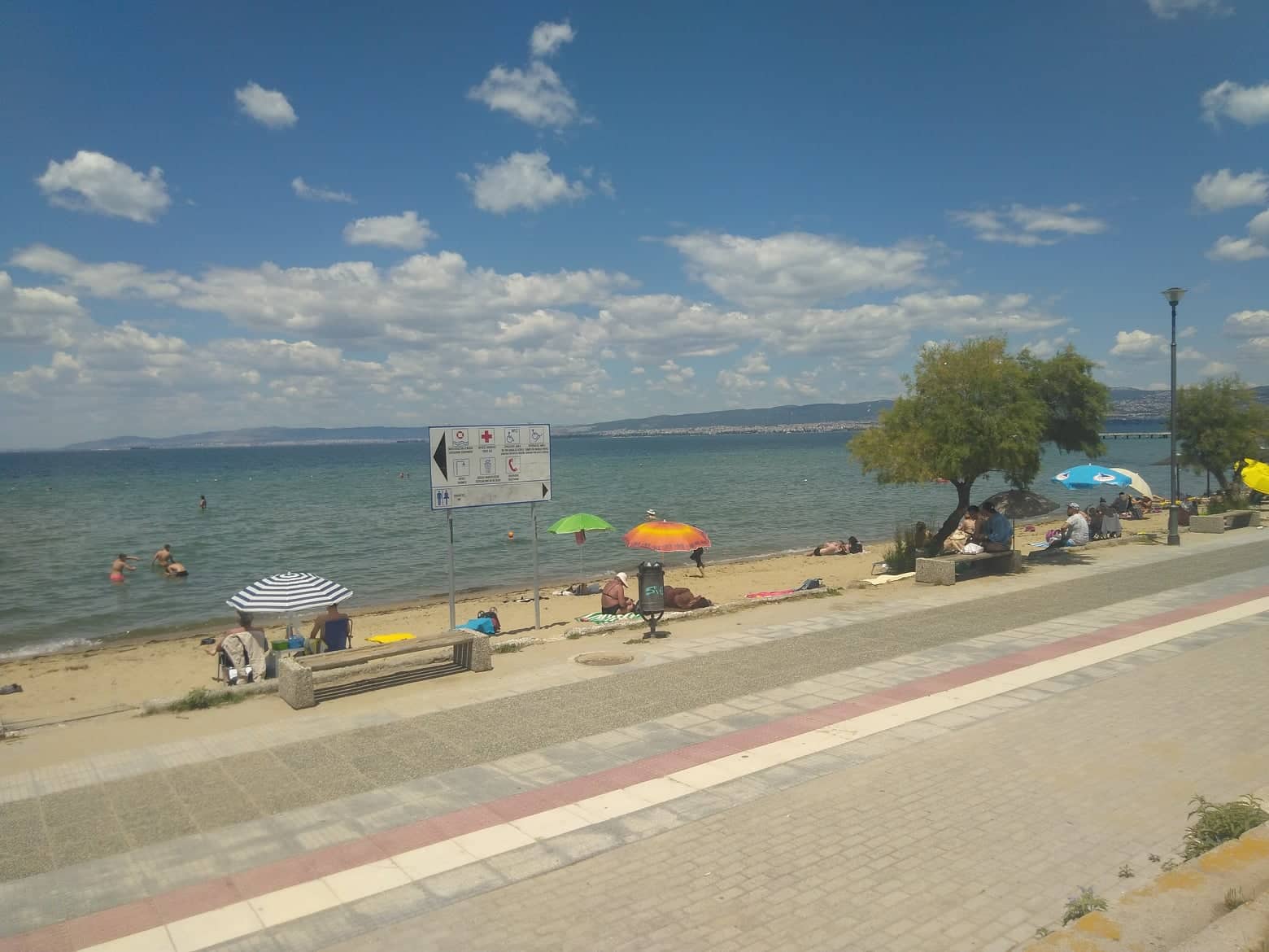 Απίστευτο περιστατικό στη Περαία: 19χρονος έβαλε χέρι σε νεαρή και επιδείκνυε τα γεννητικά του όργανα