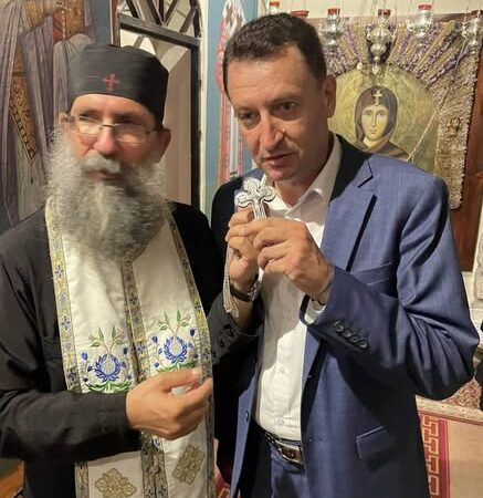 Ζαβέρκος: “Ας είναι ο Σταυρός του Χριστού φως στον δρόμο μας”