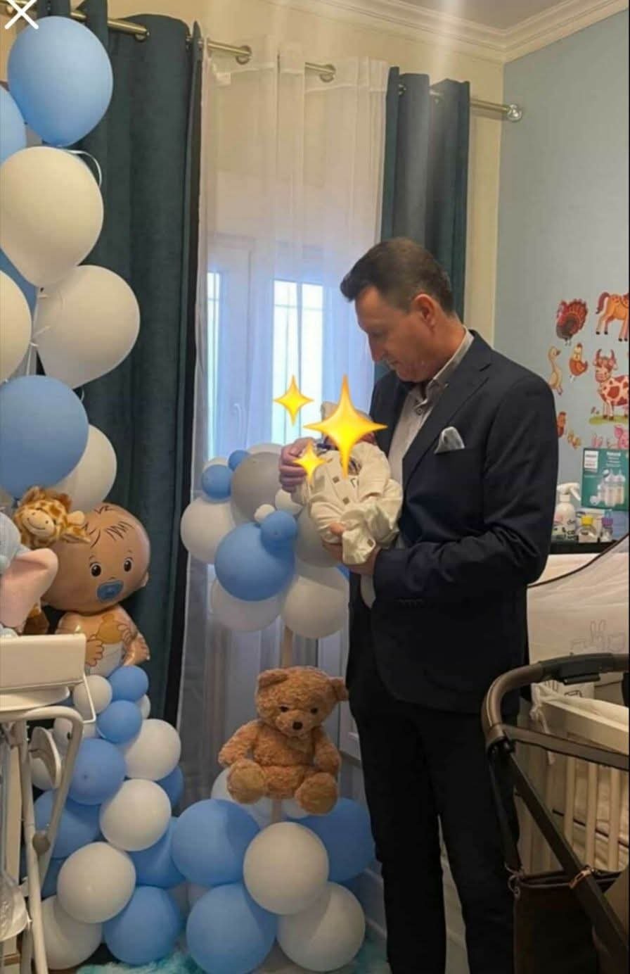 Βαφτίζει τον γιο του ο Αντώνης Ζαβέρκος