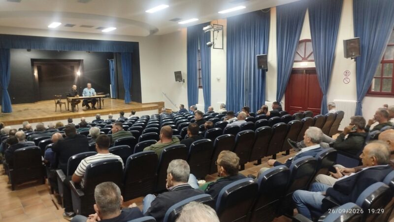 Η συγκέντρωση των αγροτών στην Επανομή: Διαβεβαίωση Παπά για λύση την επόμενη εβδομάδα-Απουσίαζε ο Δήμος (ΦΩΤΟΡΕΠΟΡΤΑΖ+2 ΒΙΝΤΕΟ)