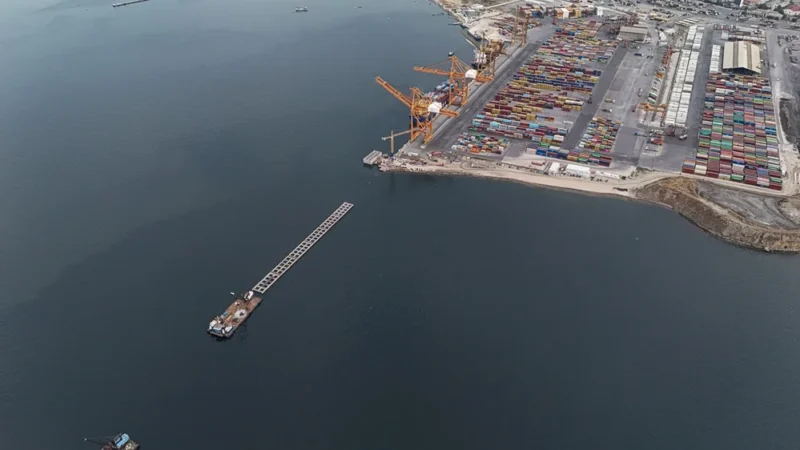 Με το βλέμμα στην αμμοληψία της Επανομής: Σε πλήρη εξέλιξη οι εργασίες για την επέκταση του Προβλήτα 6 του λιμανιού της Θεσσαλονίκης
