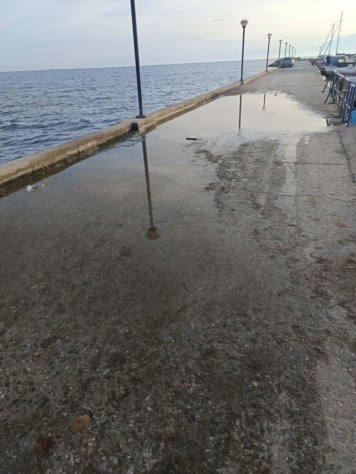 Δύο χρόνια πρόβλημα στη Παραλία Επανομής-Ακούει κανείς; (ΦΩΤΟΡΕΠΟΡΤΑΖ)